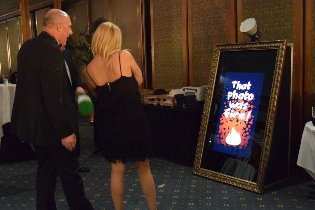 Magic Selfie Mirror UK